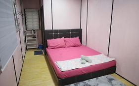 Padang Besar Red Cabin Homestay